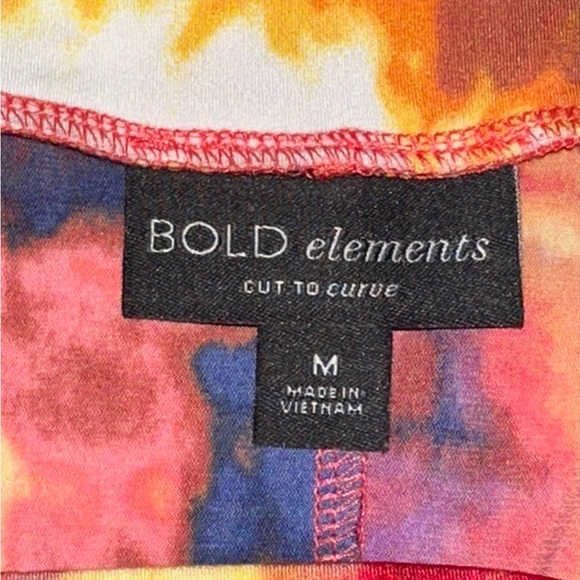 Bold elements dress size medium - Picture 3 of 3